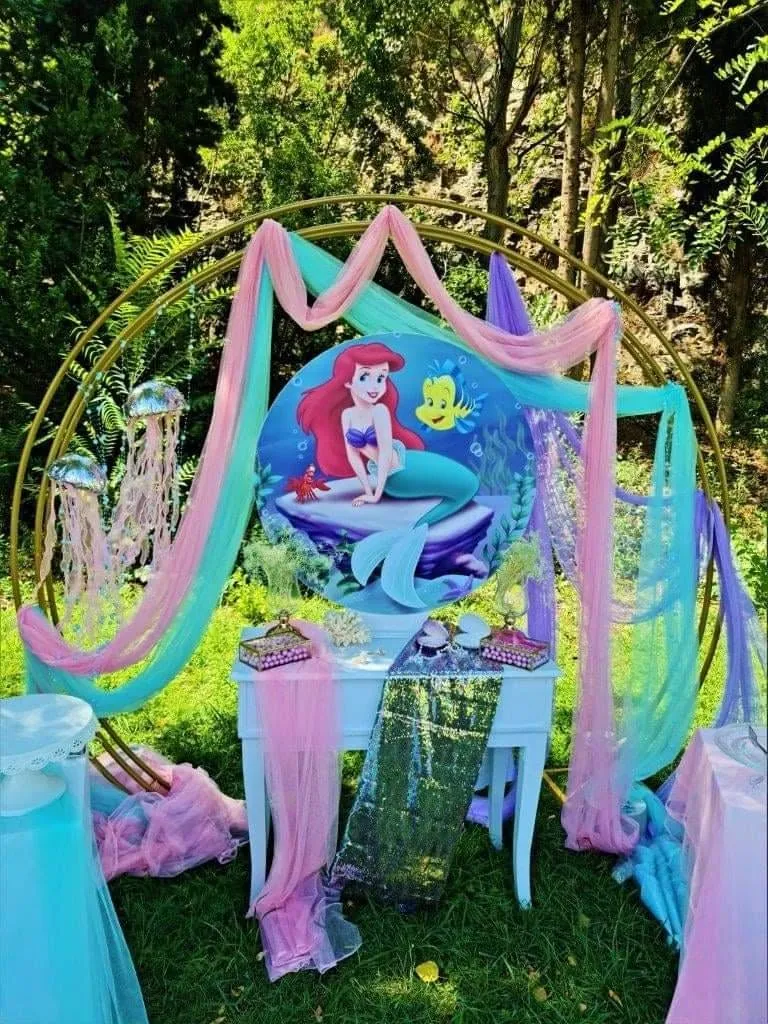 Θεματικό candy bar γοργόνας για παιδικό πάρτι.